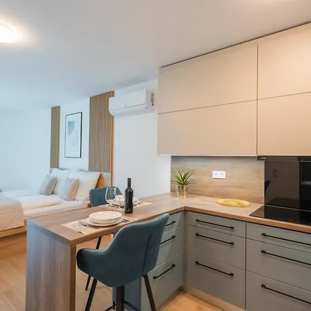 Myflat Wave 31 Apartment